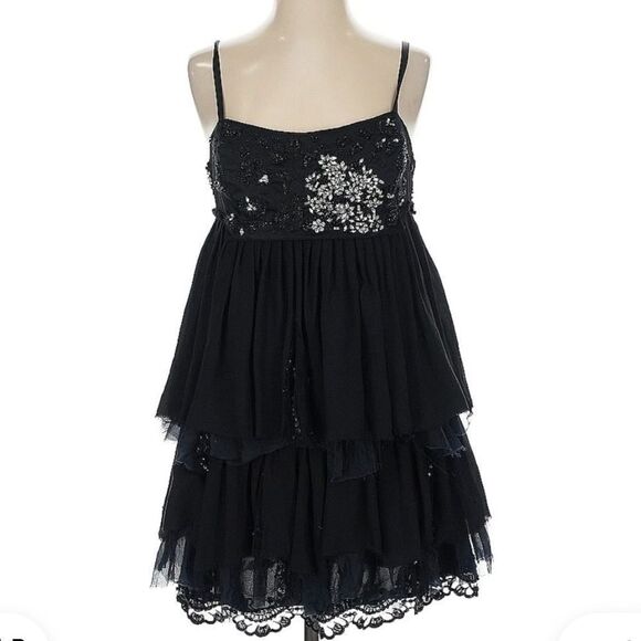 Alice and Olivia Black Mini Dress w lace and beads - Picture 1 of 10
